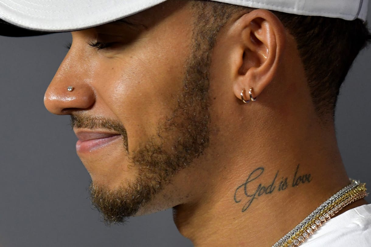 Hamilton nyert, a két Mercedes közé befért egy Ferrari az első háromban