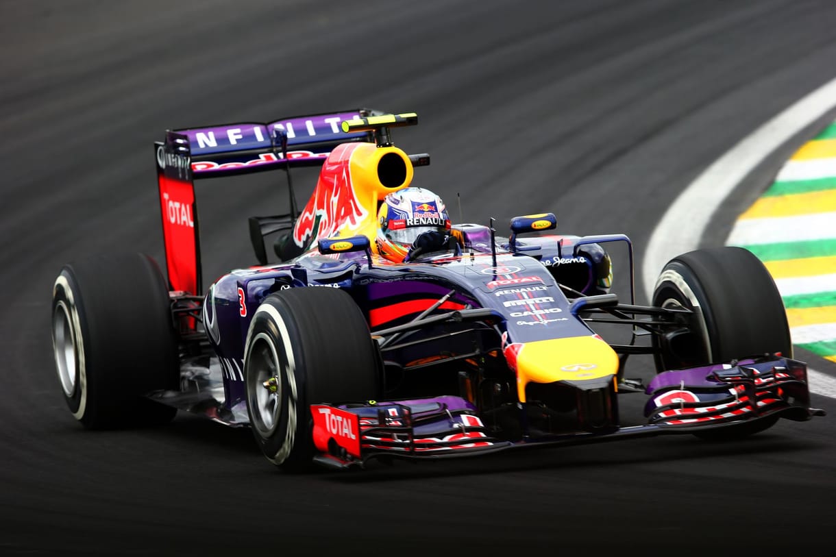 Magyar mérnököt igazolt a Forma-1-es Red Bull