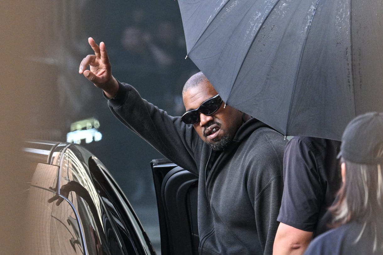 Csehországban a benácult Kanye West koncertjének betiltását követelik
