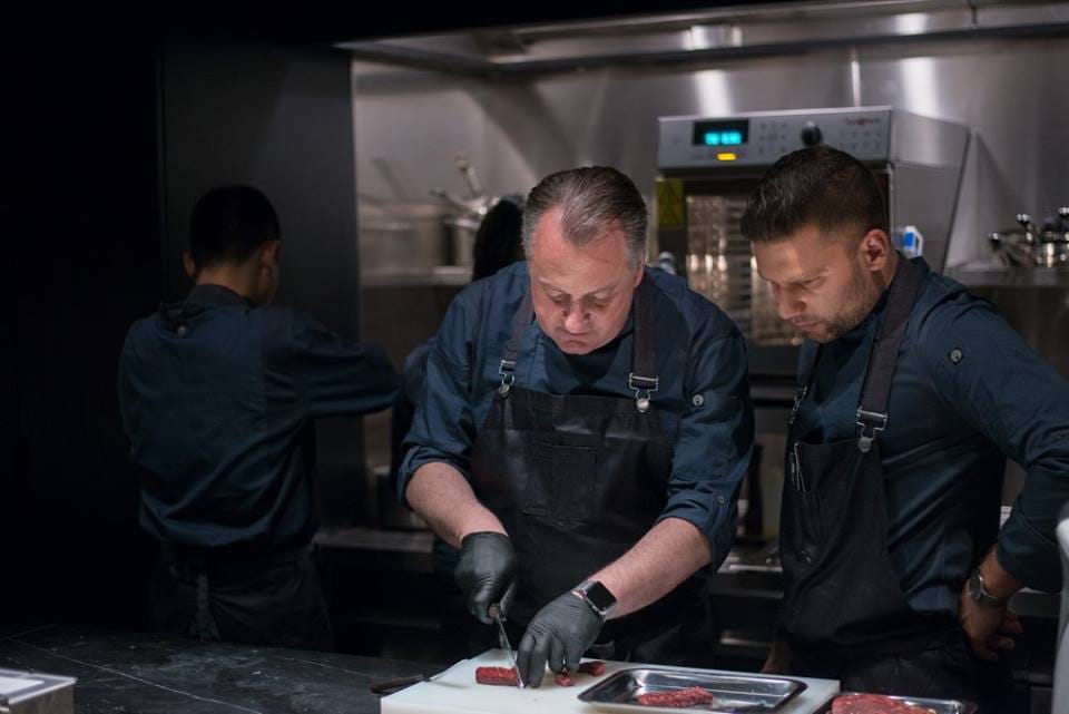 Engedély nélküli étterem kapott Michelin-csillagot Kínában