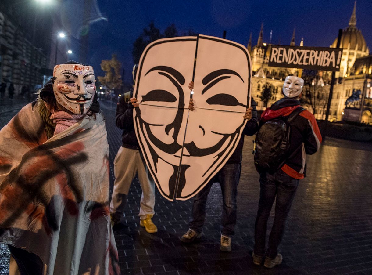 Felvonult az Anonymous Budapesten - fotók