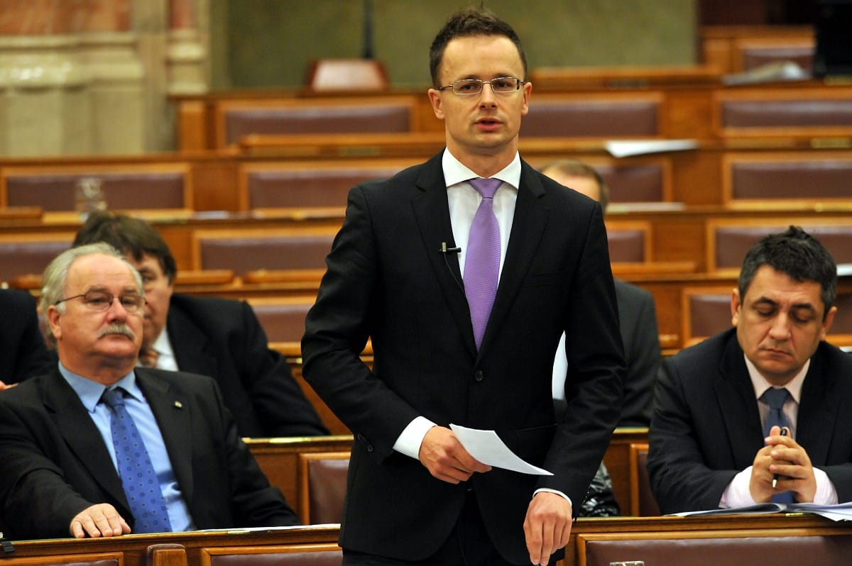 Államadósság: Szijjártó másképp számoltatná az MNB-vel 