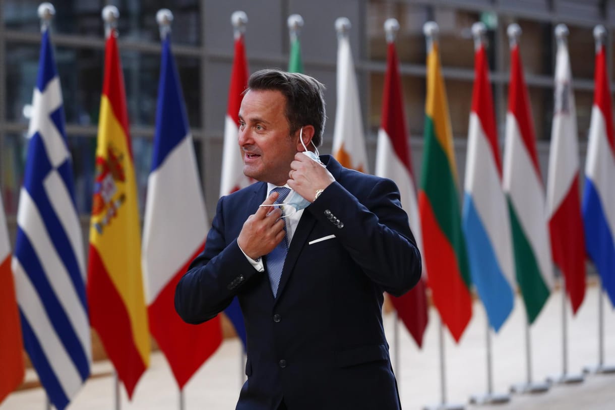 A homoszexualitásról vívott szópárbajt Deutsch Tamás a luxemburgi miniszterelnökkel