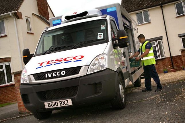 Győrben is elindítja a házhoz szállítást a Tesco