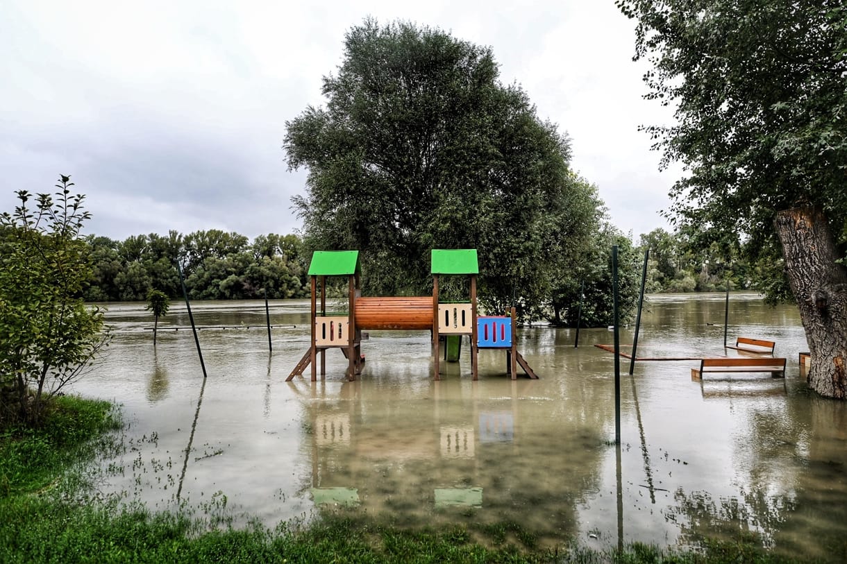 Grafikonra raktuk az előrejelzéseket: így emelkedik a Duna vízszintje 18 városban szombatig