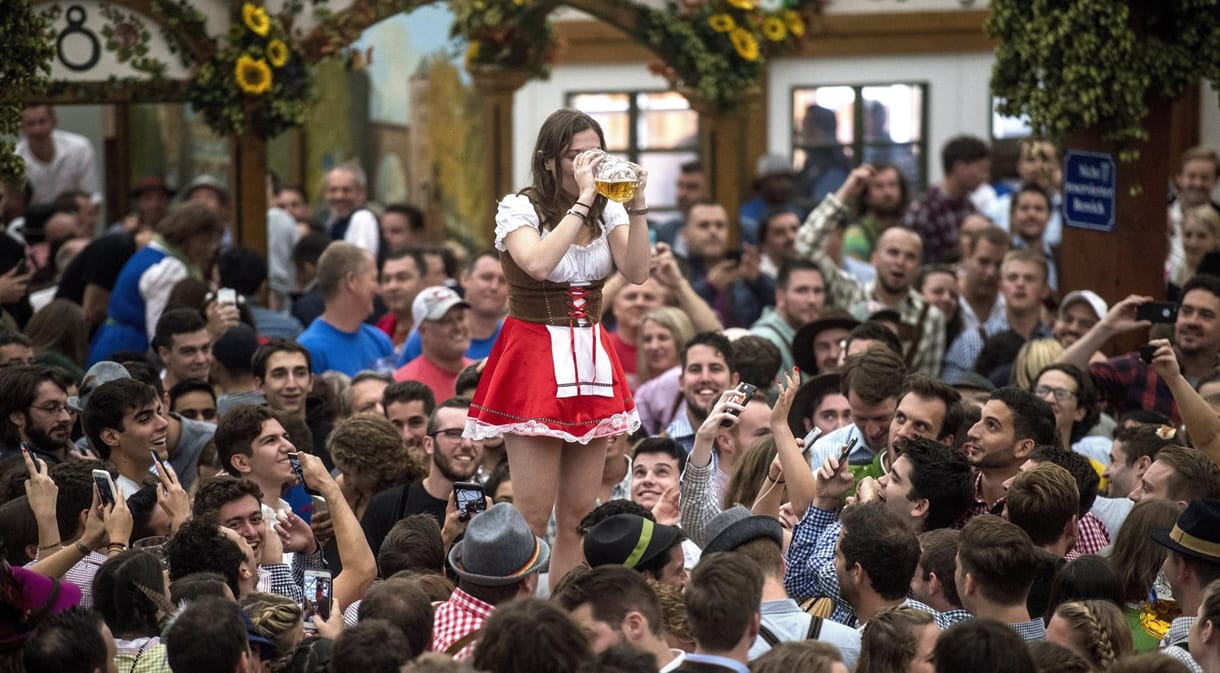Saját, hónapokig tartó Oktoberfestet rendez Dubaj