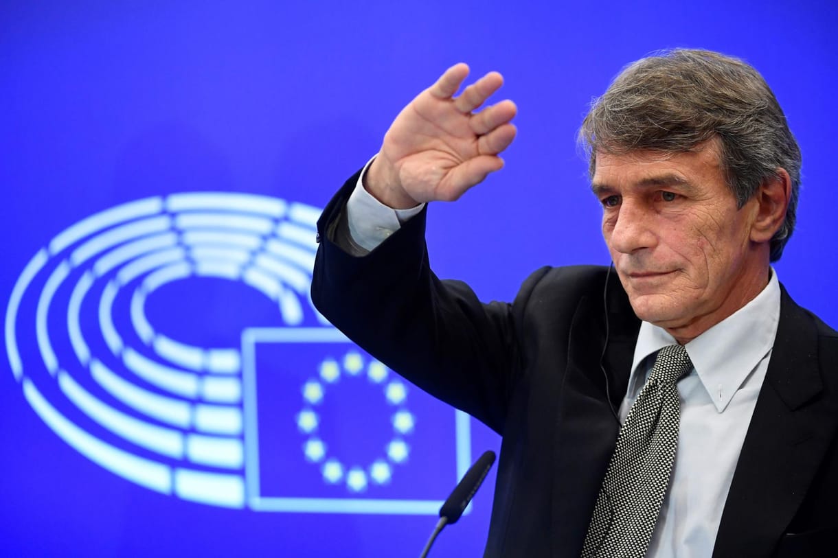 Többek közt Magyarország miatt perli be az Európai Parlament az Európai Bizottságot