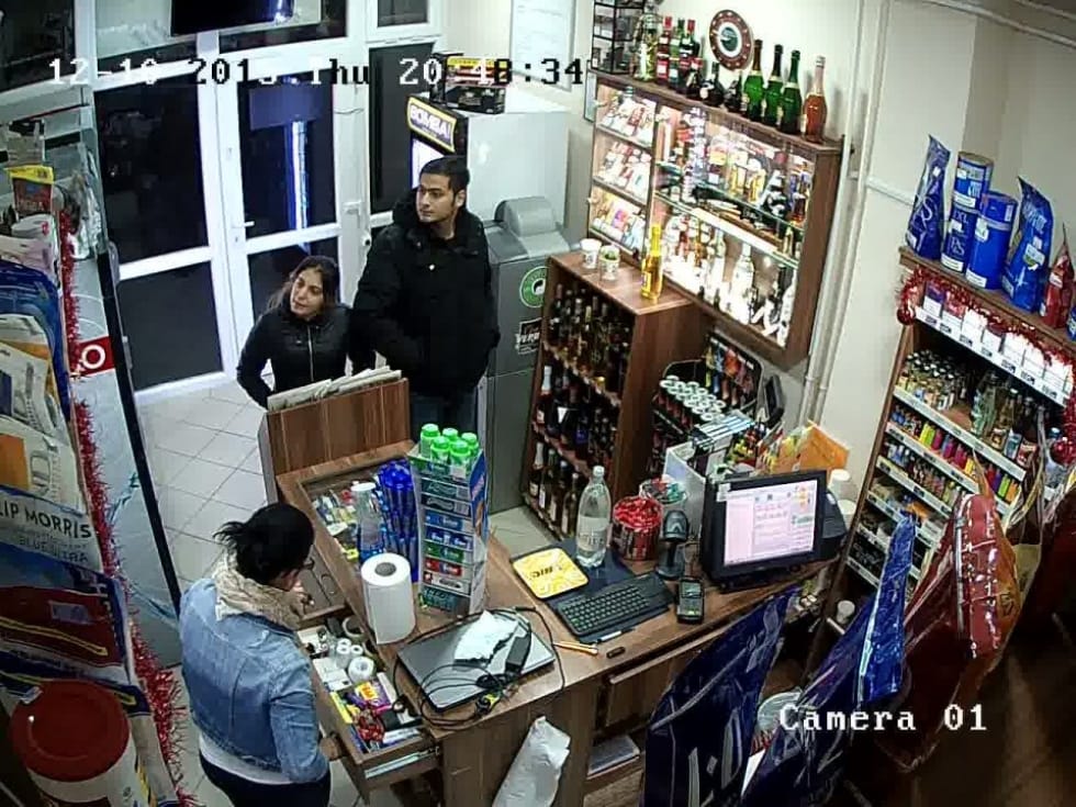 Boltból lopó párost keresnek - ezen a videón jól felismerhetőek a tettesek