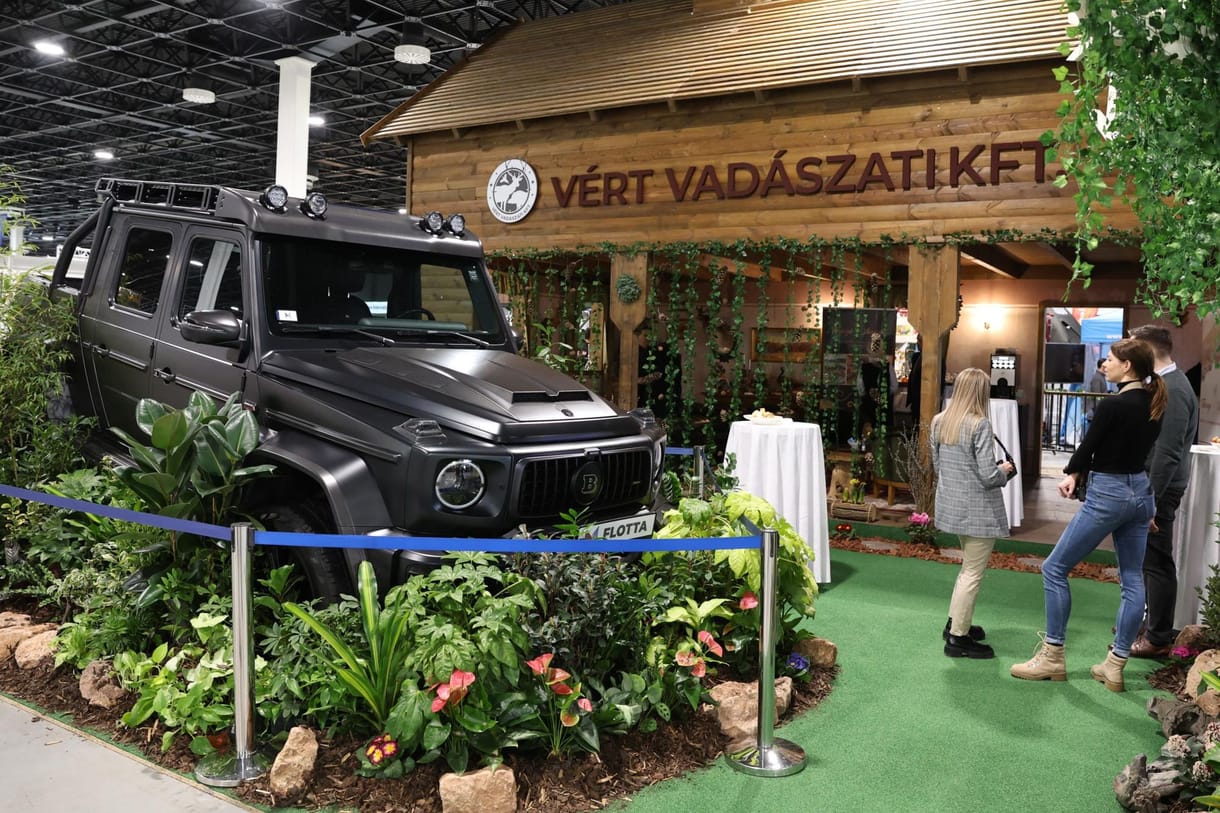 Nem épp a kedvező árral arat a járműves közbeszerzéseken Mészáros autós cége