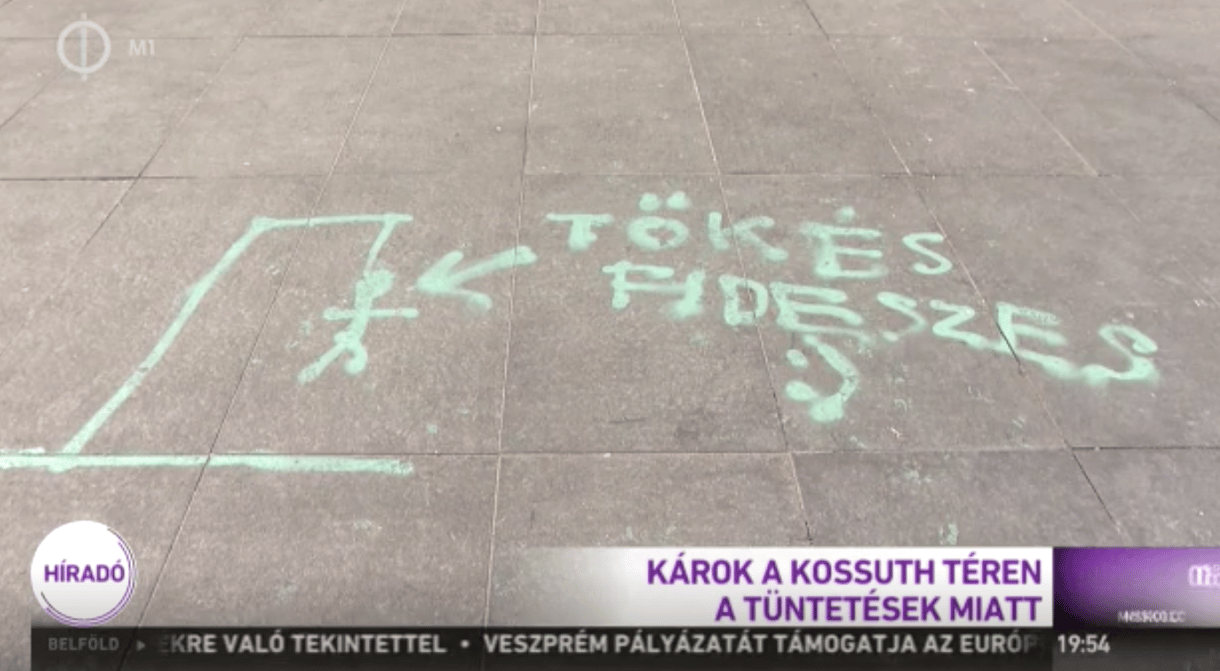 A köztévé szerint a tüntetők akasztva látnák Tőkés Lászlót