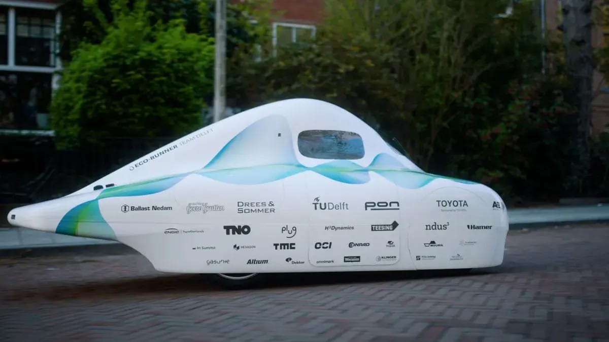 2488 km-t ment 950 gramm hidrogénből: Guinness-rekordot állított fel egy hidrogénautó