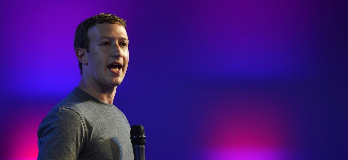 Zuckerberg 24 órán belül nyilatkozik a Facebook eddigi legsúlyosabb botrányáról