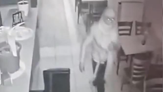 A betörő azzal védekezett, ő csak bizonyítani akarta, hogy a XVI. kerületi rendőrök nem is 