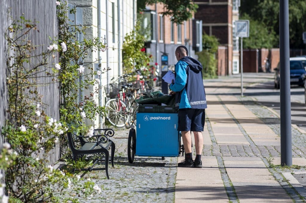 Leszerelik a postaládákat, elküldik a kézbesítőket – már készülnek az állami posta megszüntetésére Dániában