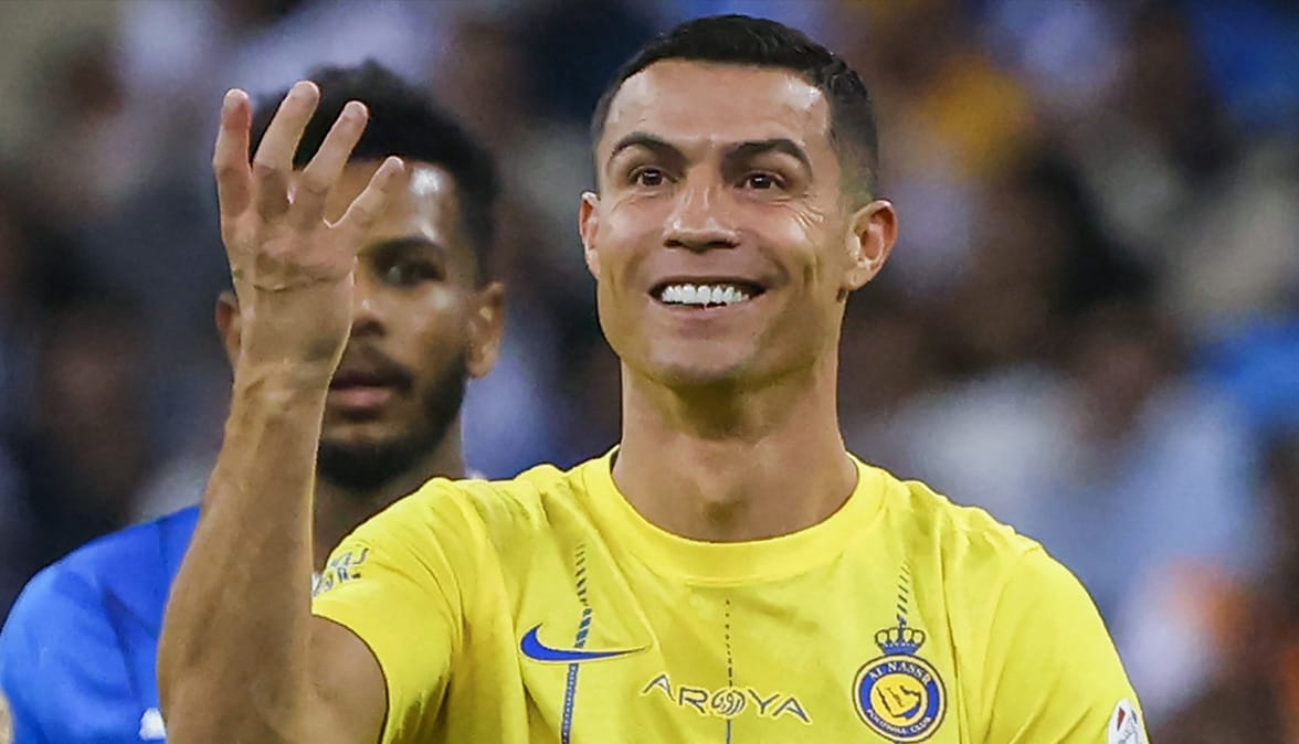 Ronaldo nem számolja, mennyi autója van, de megint vett egy Ferrarit