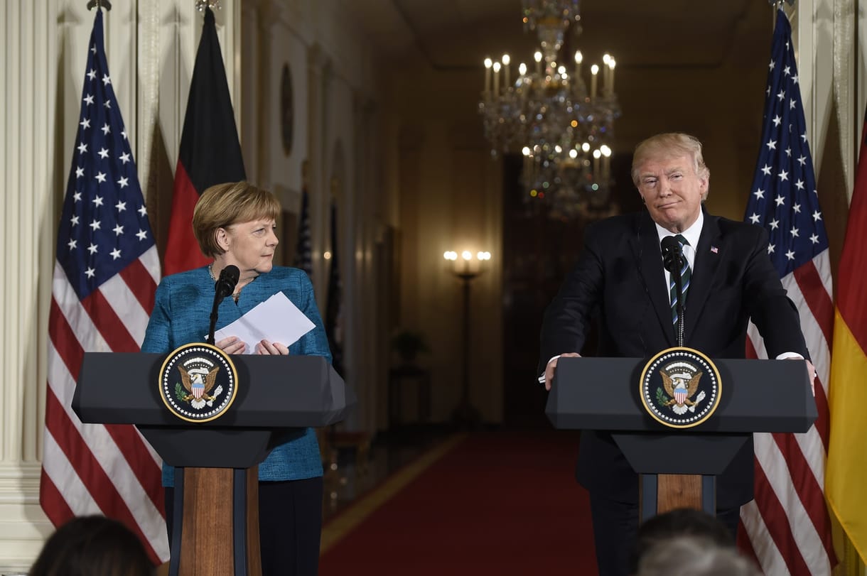 Berlin: Kamu Trump 300 milliárd fontos NATO-számlája