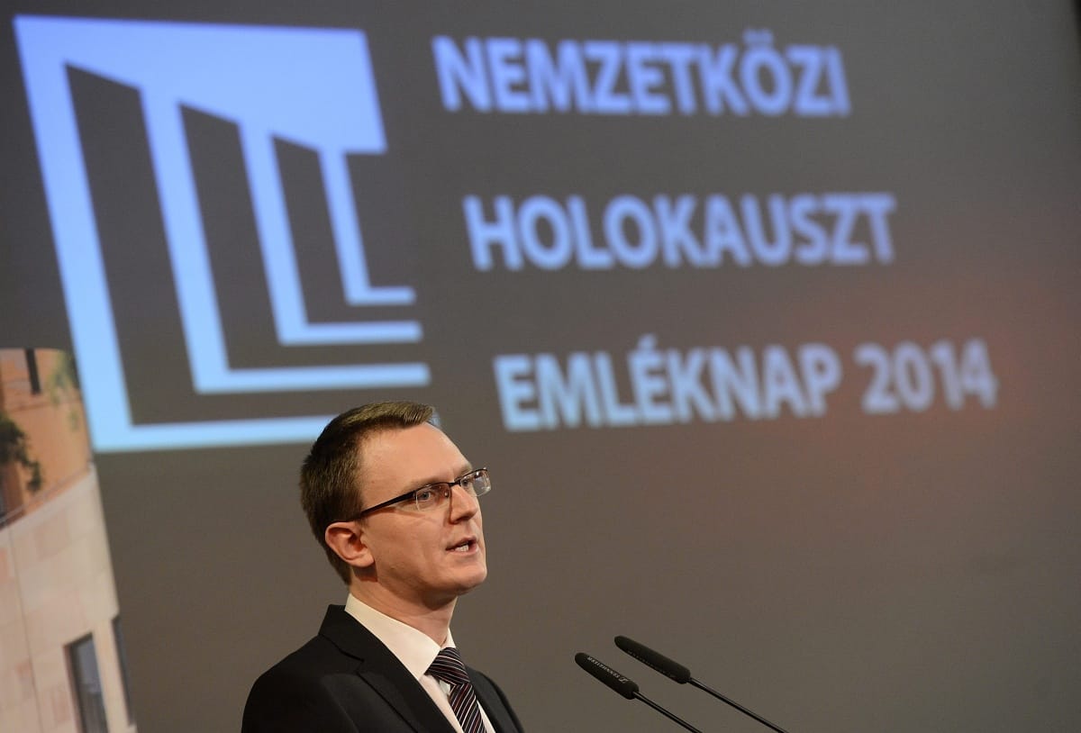 Emlékművita szakította meg a holokauszt-megemlékezést