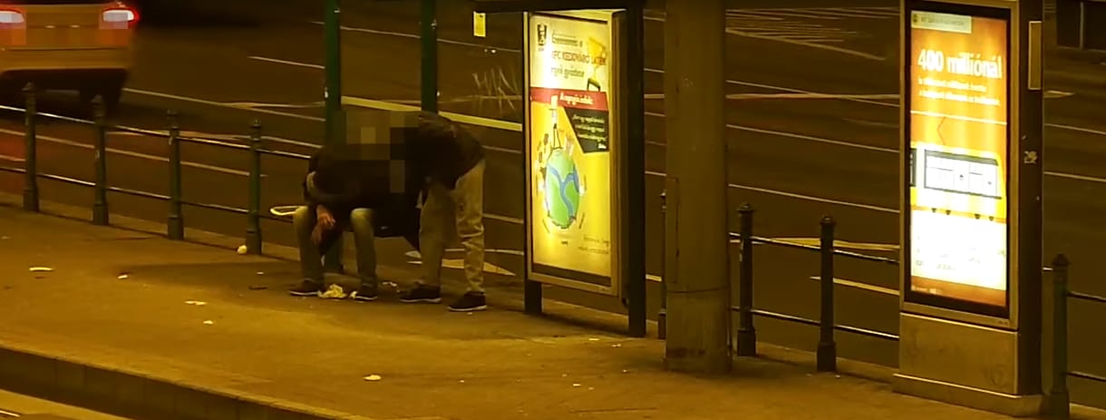 Újabb alvó embert próbáltak kifosztani a Nyugatinál - videó