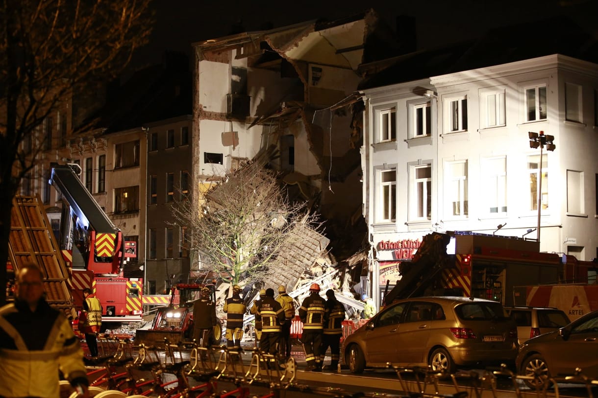 Óriási robbanás döntött romba három társasházat Antwerpenben