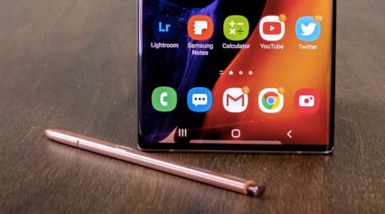 Véletlen? Elírás? Van itt valami egy olcsóbbnak tűnő Samsung csúcsmobilról