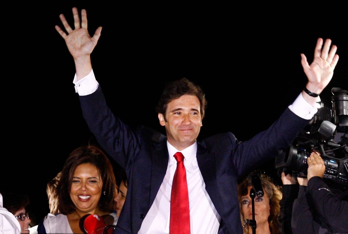 Coelho alakíthat kormányt Portugáliában