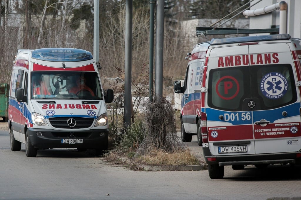Lengyelországban a következő két héten tetőzhet a járvány