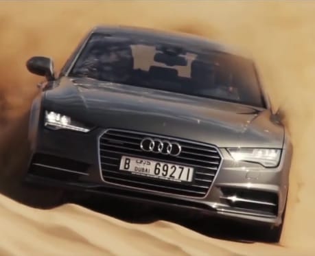 Hogyan boldogul az Audi A7 a dubaji homokdűnéken?  - videó
