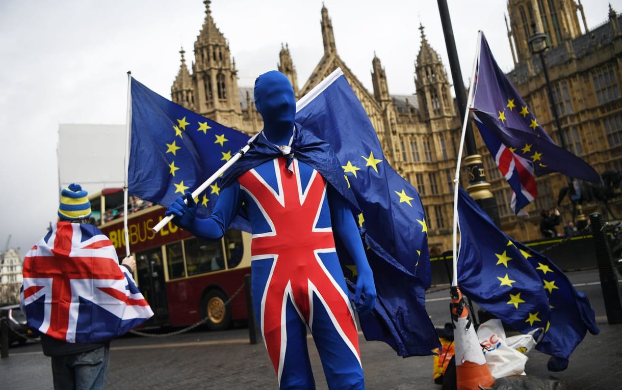 Itt az újabb Brexit megállapodás: nem marad a belső piac része Nagy-Britannia