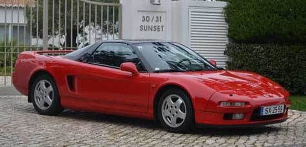 Bárki megveheti Ayrton Senna piros Honda NSX-ét