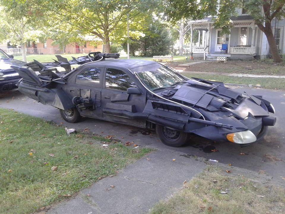 Sosem találná ki, milyen autóból készült ez a Batmobil