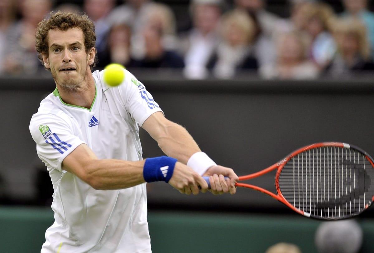 Nadal átlépett ellenfelén, Murray átverekedte magát