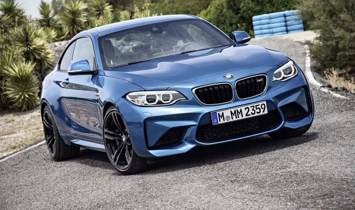 Jó útra tértek a bajorok, itt a BMW M2