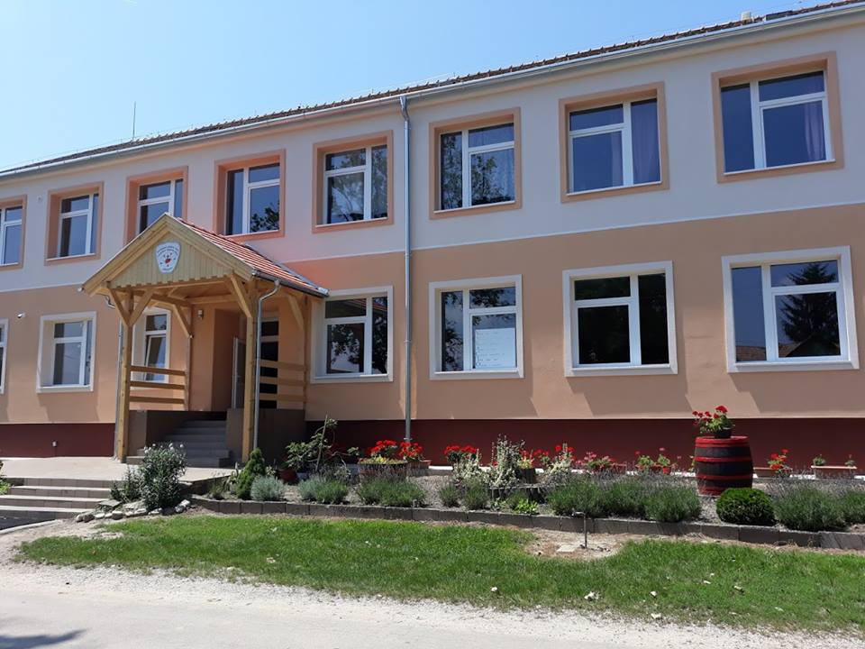 Ebben az iskolában egy öleléssel kezdődnek az órák