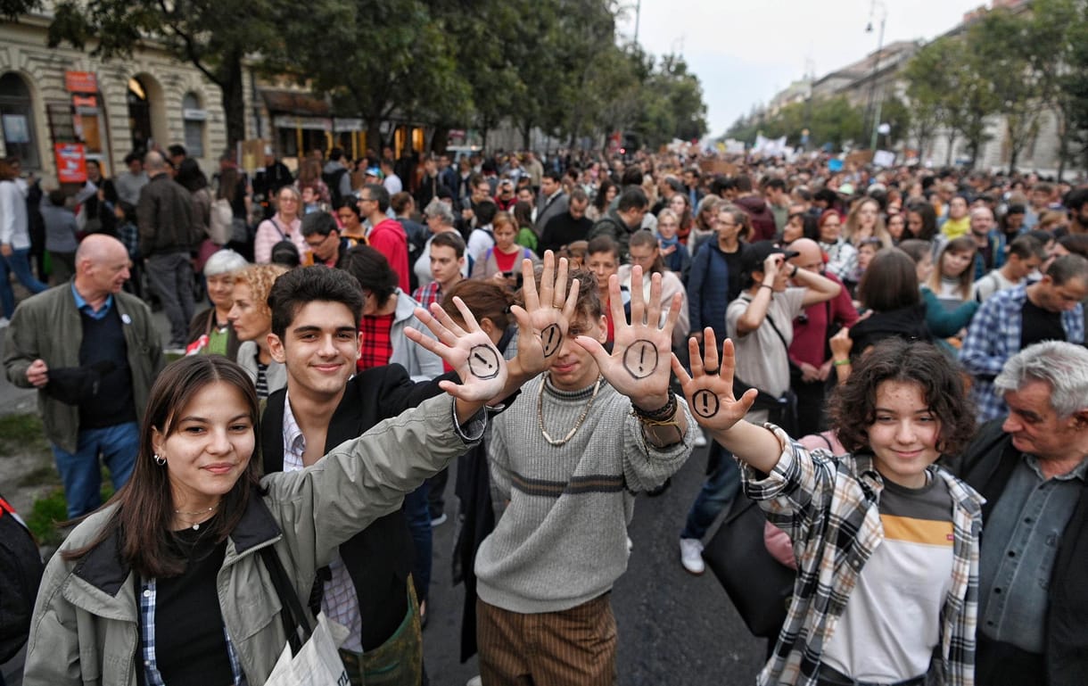 Kiderült, hová és mikorra hívta el az iskolaigazgatókat a Belügyminisztérium, csak az nem, hogy kihez