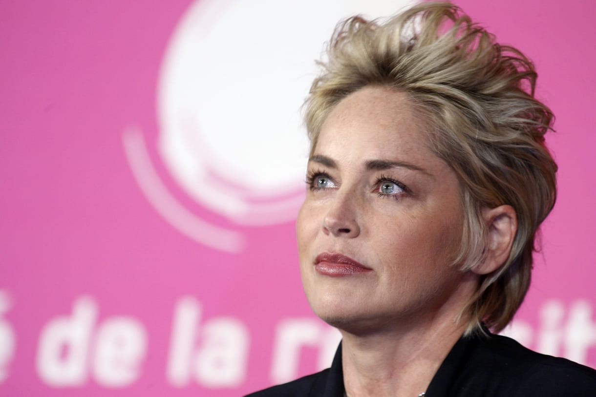 Sharon Stone azt állítja, a Sony egyik vezetője az arcába tolta a nemi szervét