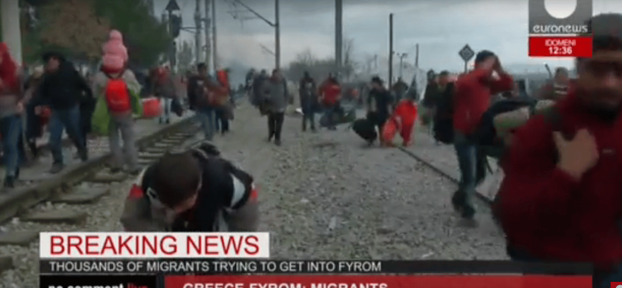Áttörtek a menekültek a macedón–görög határon