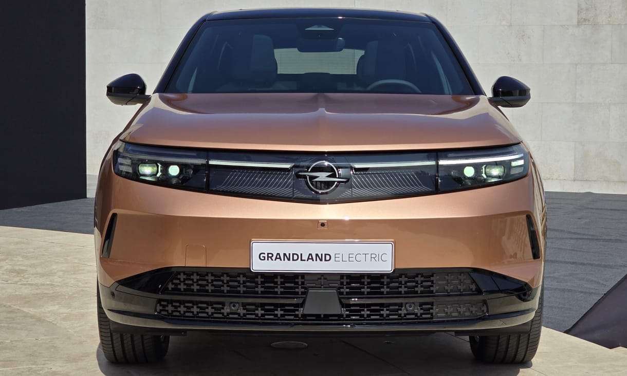Magyarországon a vadonatúj Opel Grandland és a frissített Mokka