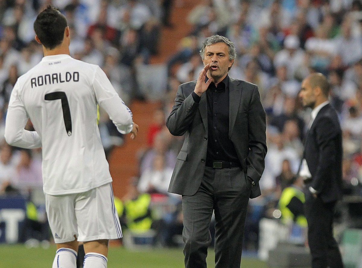 Mourinhót öt meccsre eltiltották