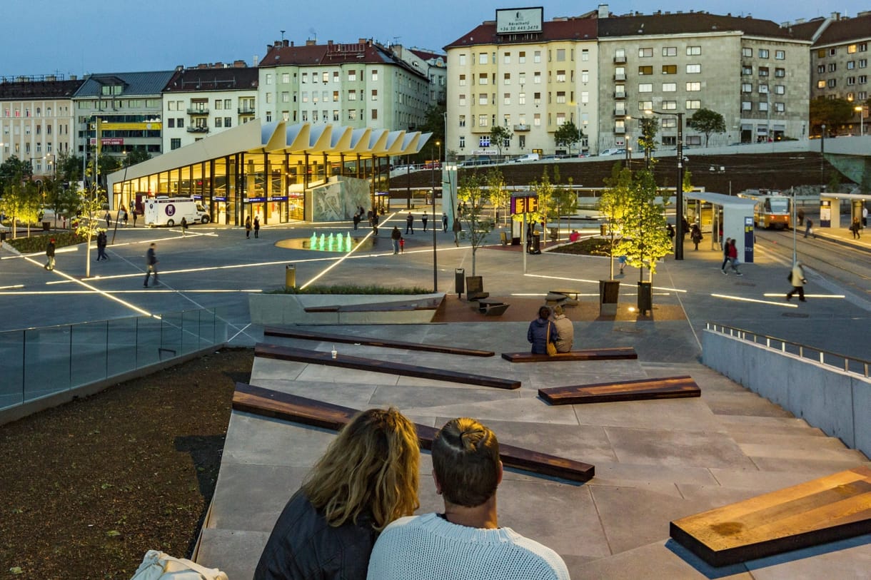 Pénteken adják át hivatalosan a Széll Kálmán teret