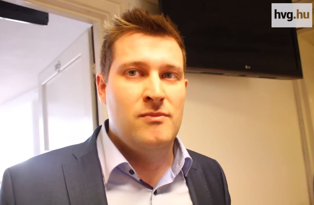 Népszava: lefokozták a HM-nél az újságíró-inzultálással vádolt Szabó Lászlót