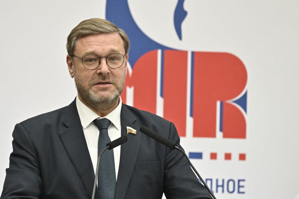 Az orosz parlament felsőházának alelnöke a svéd NATO-tagságról: „Magyarország, mint nem semleges, de szuverén állam behódolt a Nyugatnak”