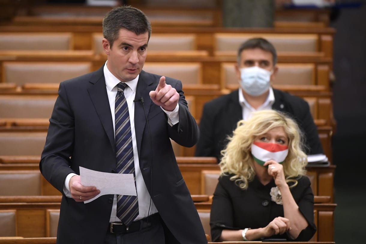 Fideszes szónokok: Kaletázni blődség, és a pedofiltörvény nem kampányfogás, hanem misszió