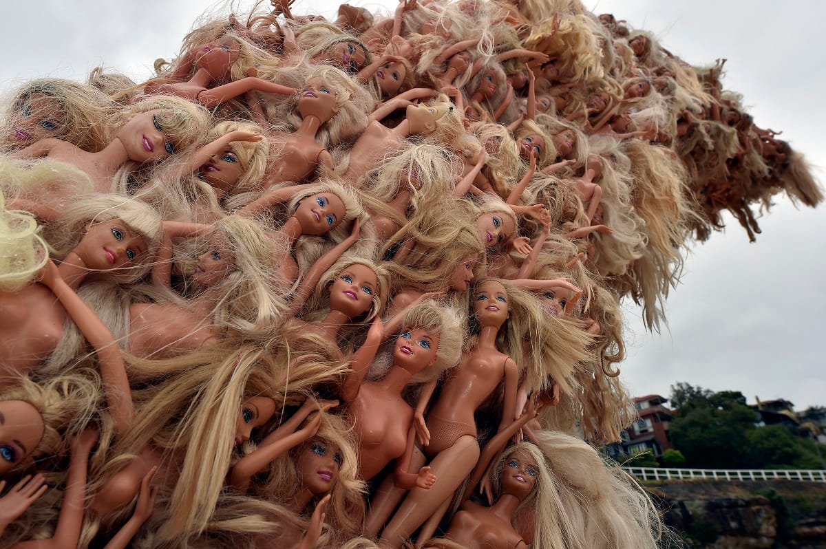 60 éves Barbie, az ördög műanyag kishúga