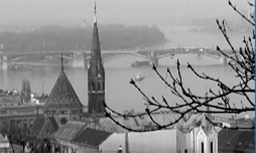 Videó: időutazó stáb ódája a felújított Margit hídhoz