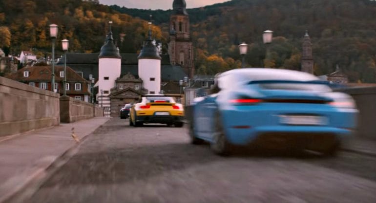 23 év után először reklámoz a Porsche a Super Bowlon