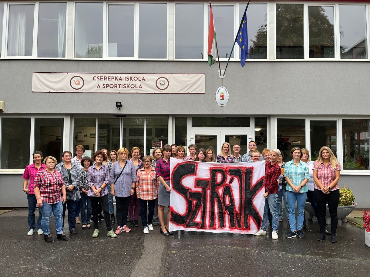 Sztrájkolnak egy pécsi iskolában: a diákoknak több mint 90 százaléka otthon maradt