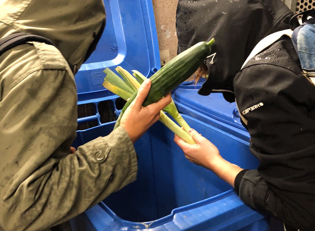 Legalizálnák a kukázást a németek, hogy megmentsék a kidobott élelmiszert