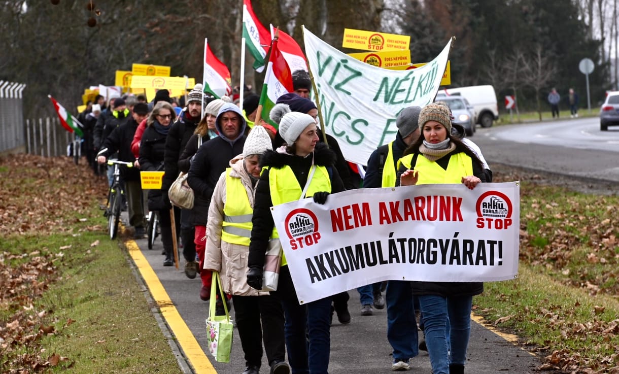 Kapronczay Stefánia: Sokkal nagyobbat szólna, ha az érintett városok együtt lépnének fel az akkugyárak ellen