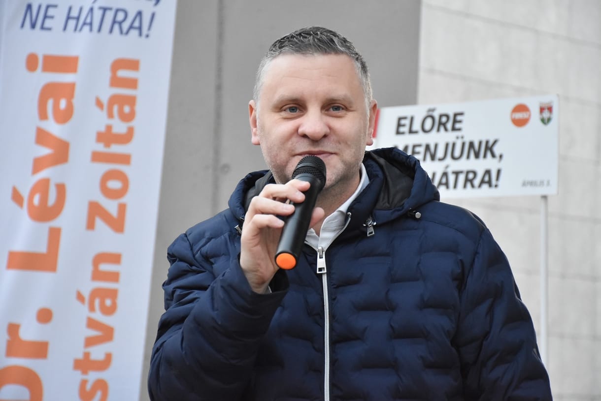 Feljelentették a XVIII. kerületi fideszest, aki ötmilliót ajánlott egy kutyapártosnak az indulásáért