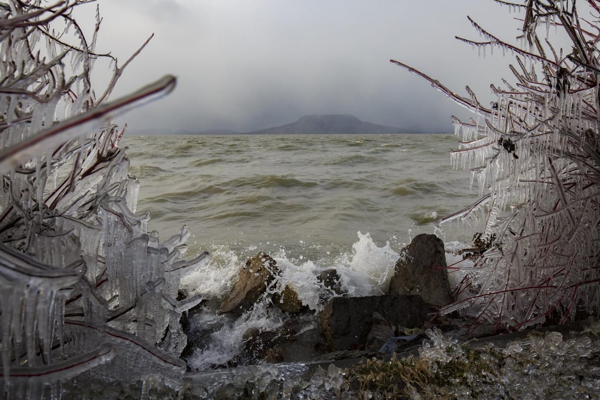 Vasárnapra befagyhat a Balaton